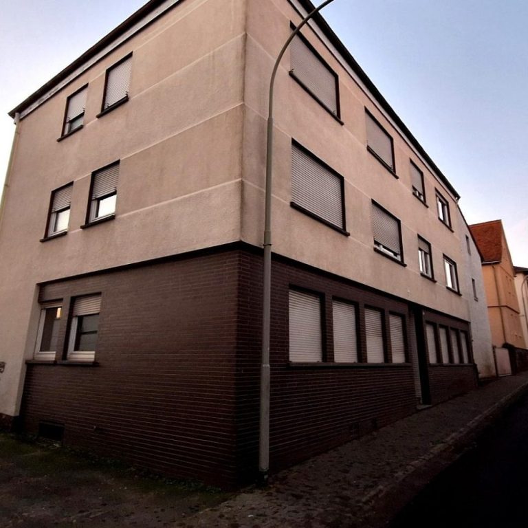 Symbolbild Individuelle Betreuung & Selbstständigkeit Neutrale Ansicht eines Mehrfamilienhauses als Symbolbild für individuelle Betreuung und Selbstständigkeit